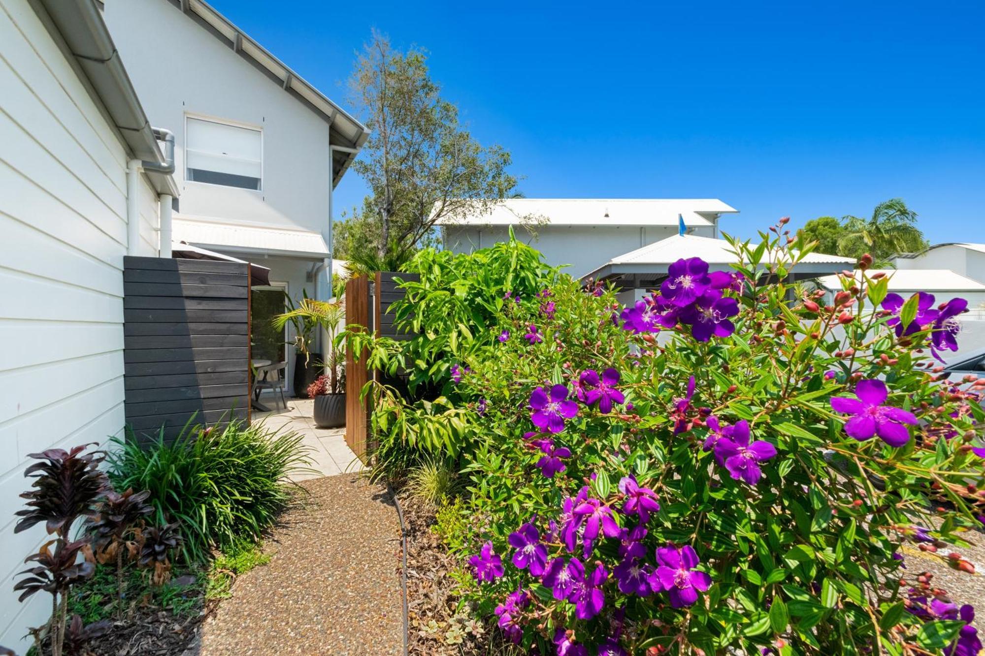 Noosa Entrance Waterfront Resort Noosaville Exterior foto